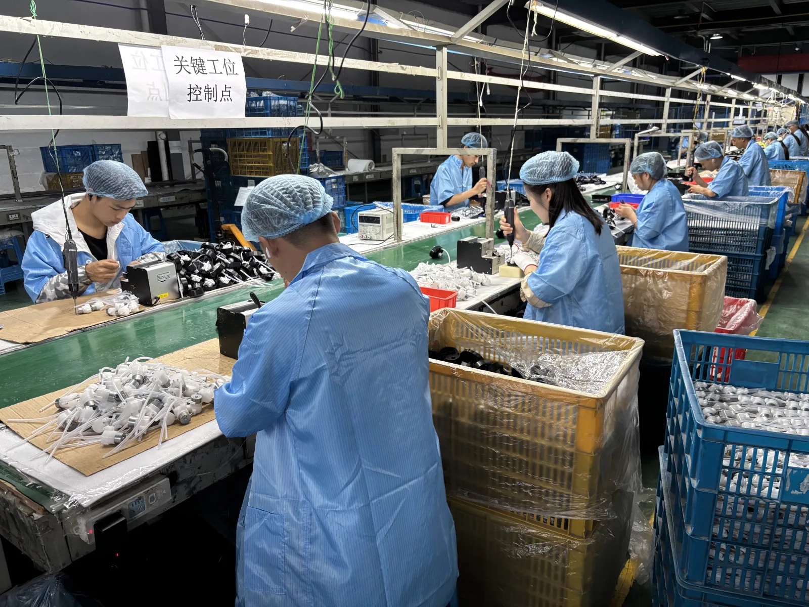 FORWARD assembly workstations